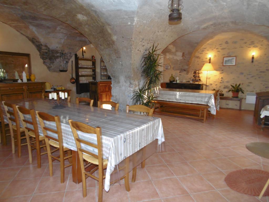 Bed and Breakfast La Ferme De Valauris Sisteron Zewnętrze zdjęcie